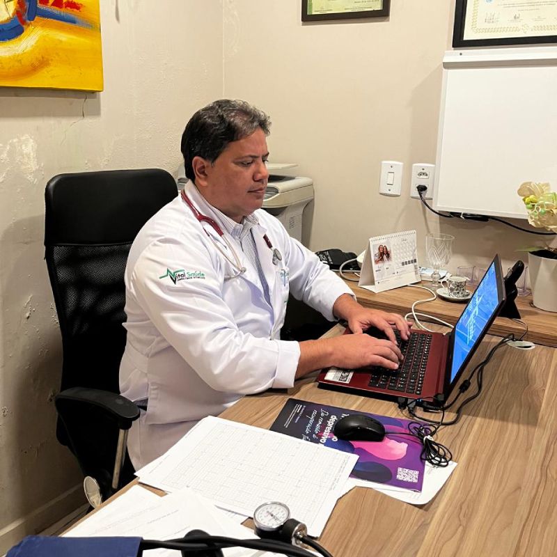 Dr. Carlos Emídio